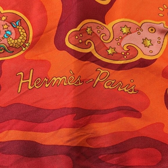 HERMES Silk Nuees Imaginaires Scarf 90 - Picture 11 of 17